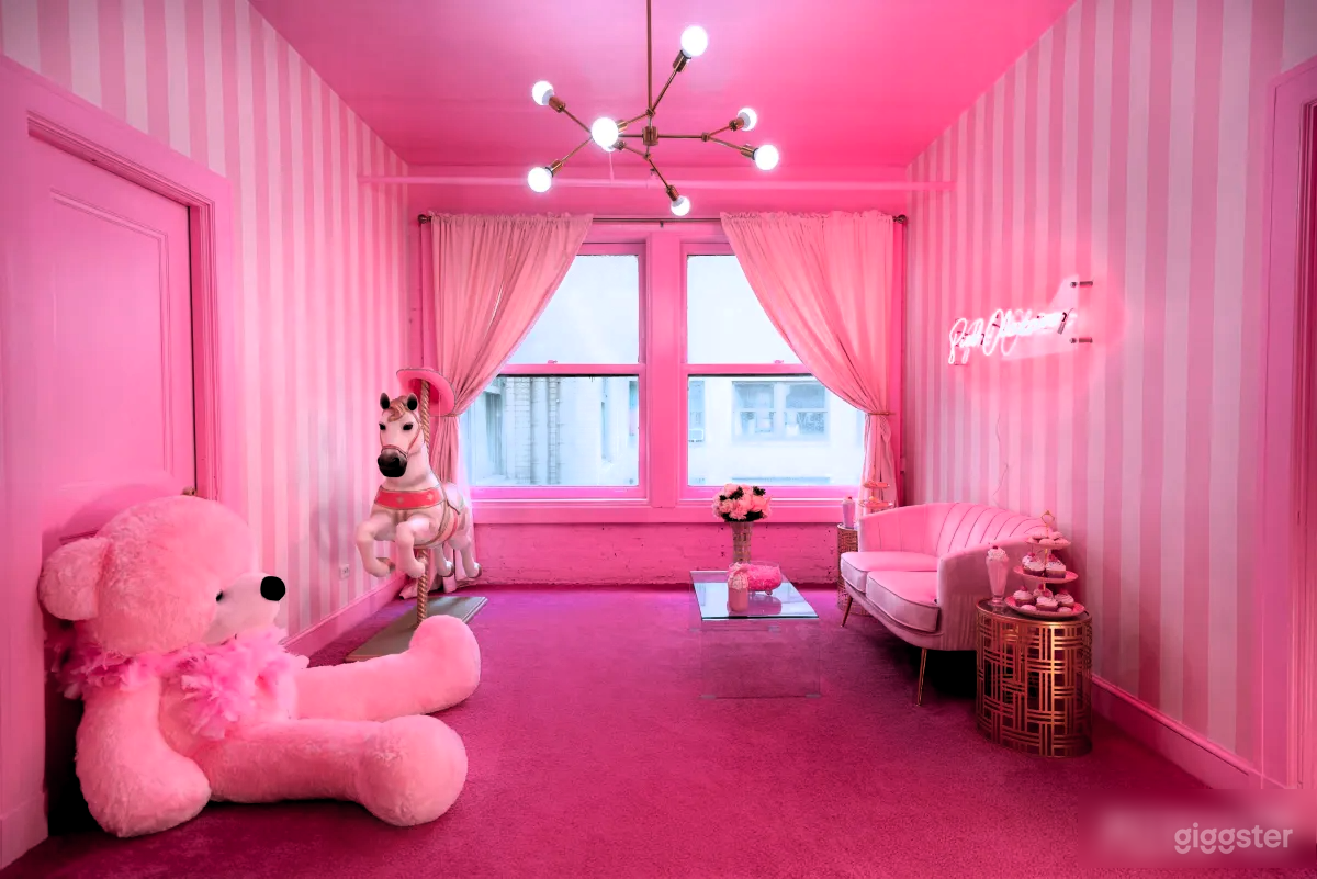 Downtown Pink Retro w/ Telephone Booth Photo 4