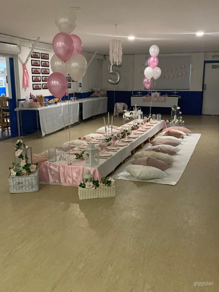  Spacious Large Hall for Parties and Events 