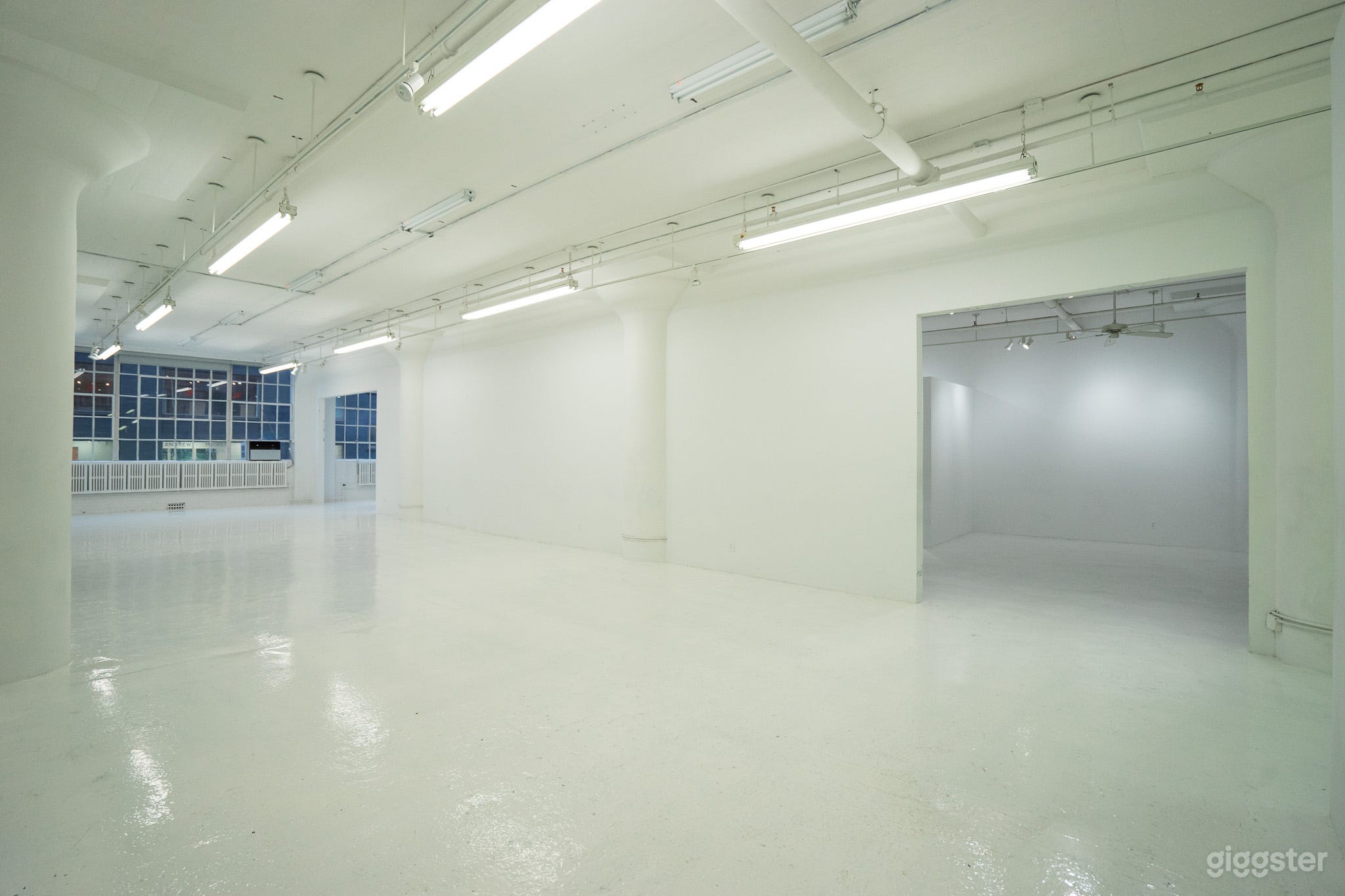 Artistic Large Space in West Chelsea Photo 4