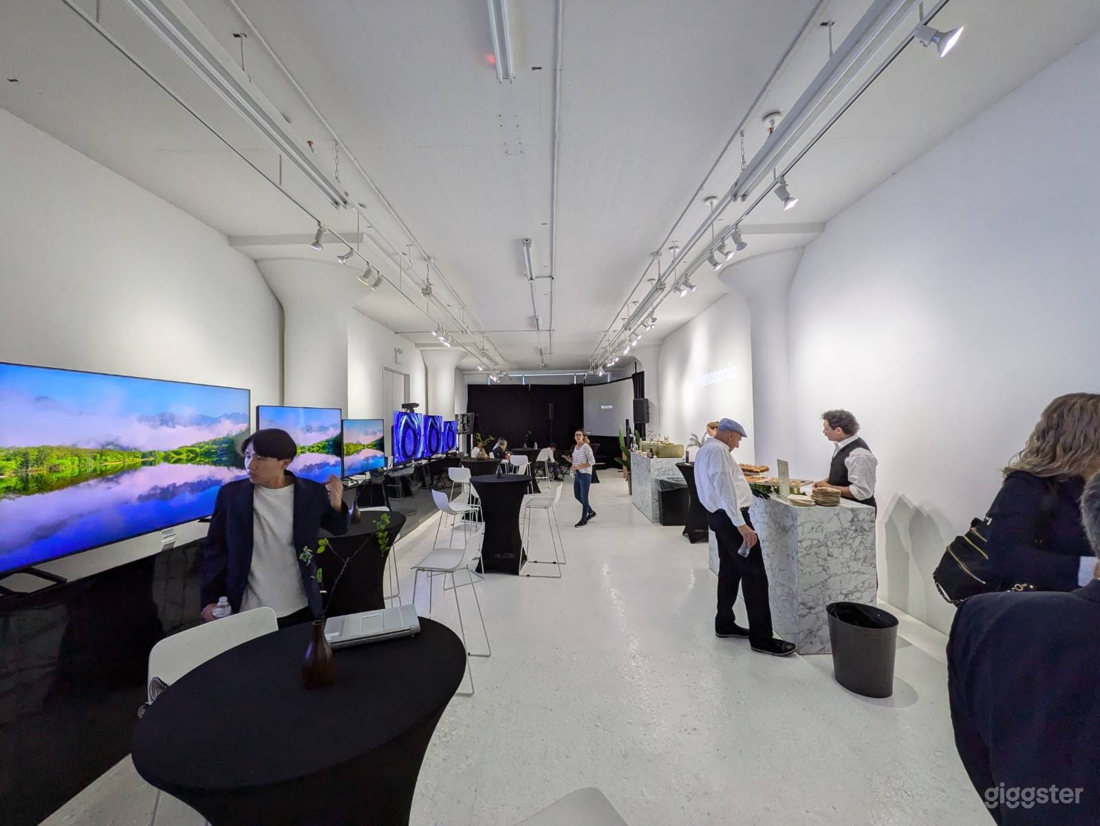 Artistic Large Space in West Chelsea Photo 2