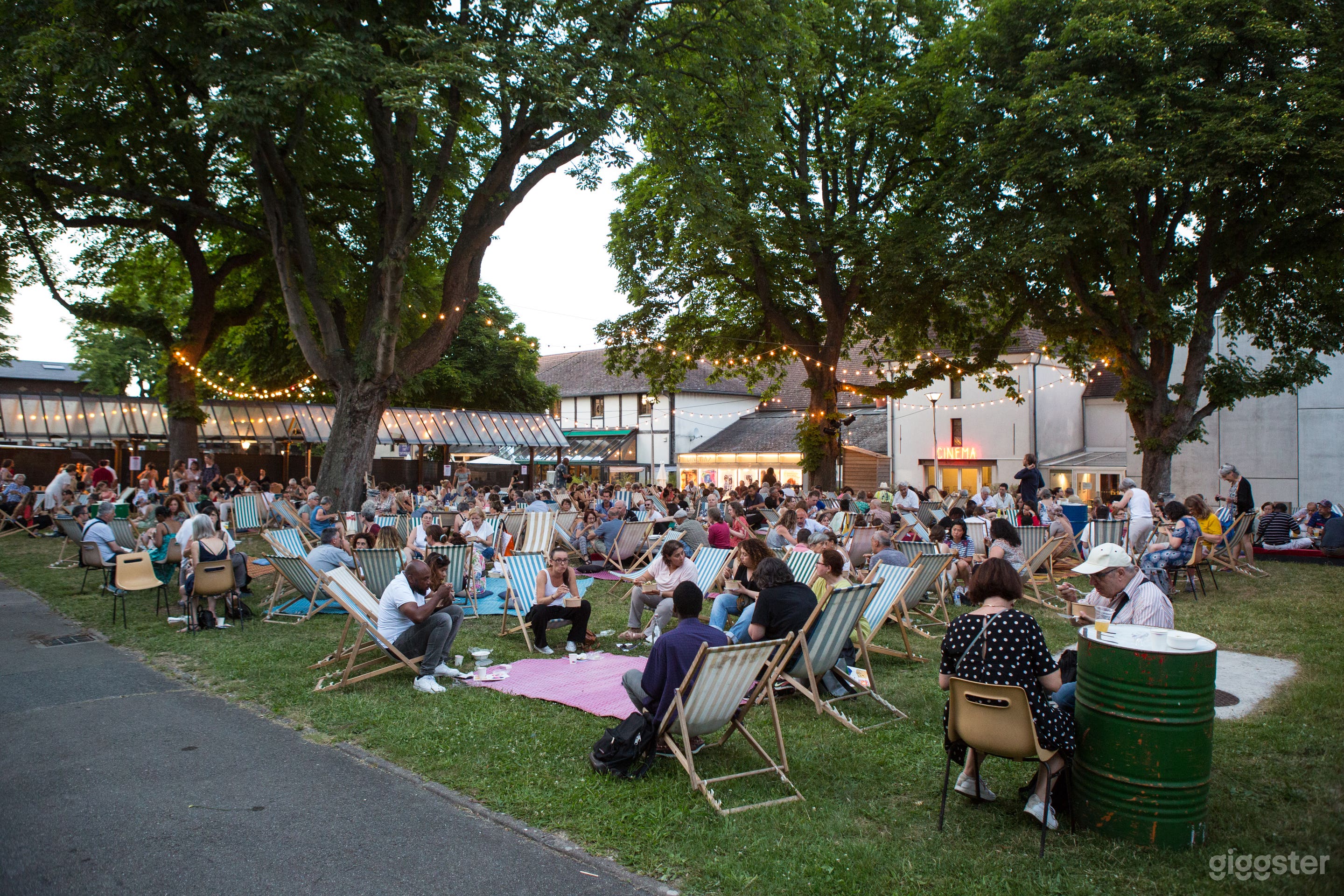 Photo de An atypical venue for your events/filming/seminars 3
