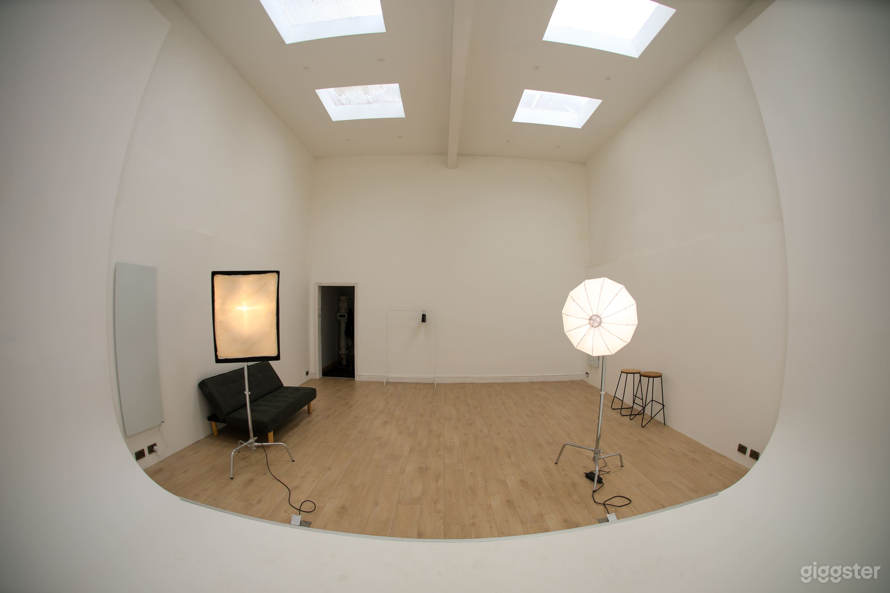 Skylight Infinity Cove Studio Photo 4