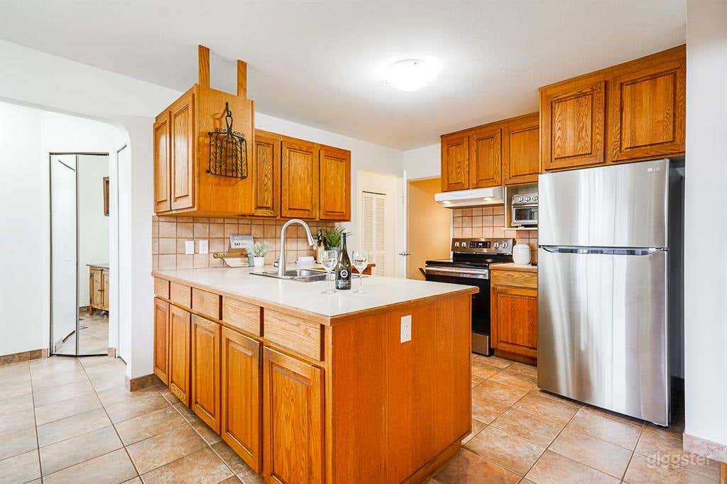 Beautiful 5 bedroom bungalow Photo 4