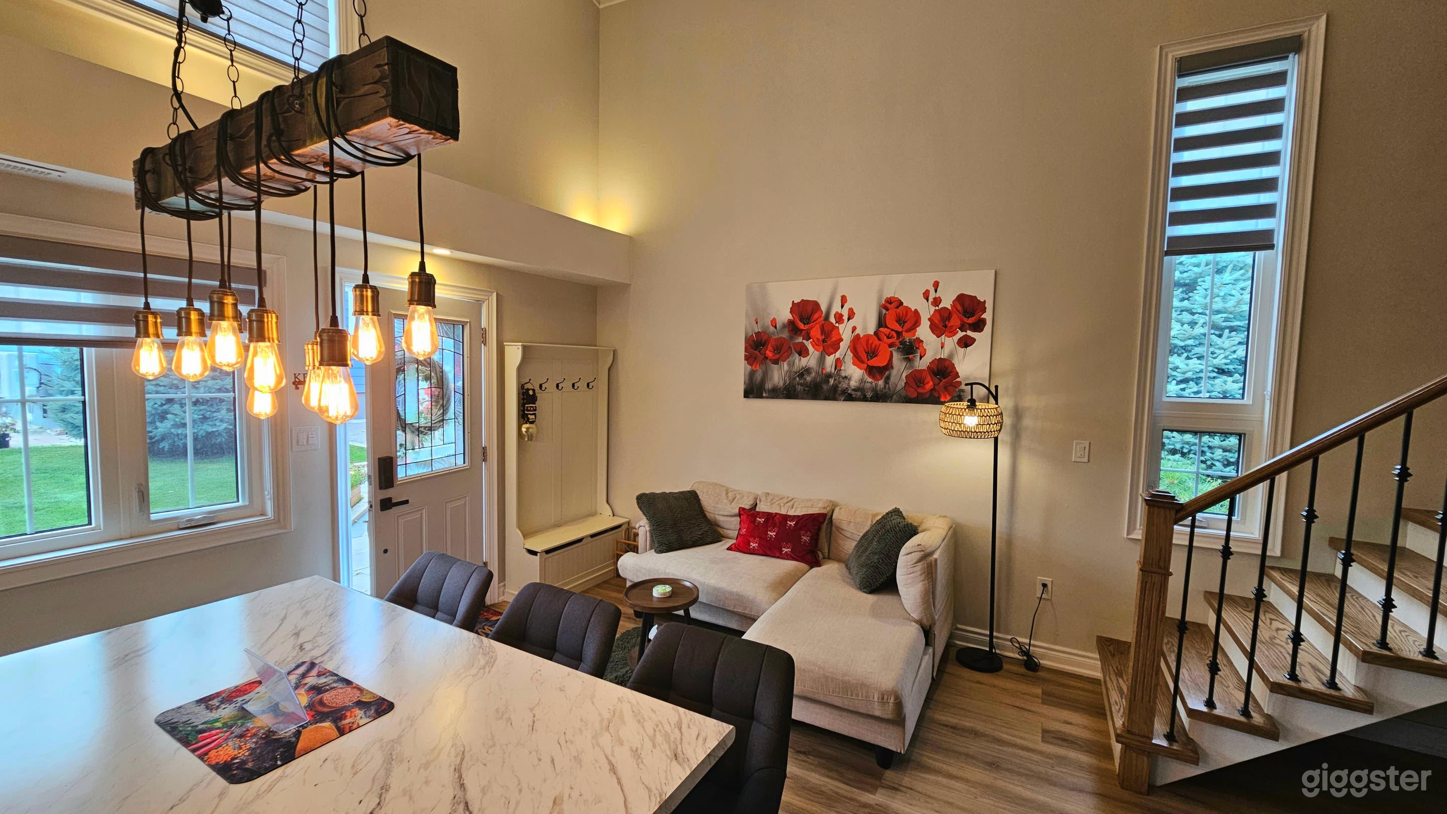 Toronto Home with Large Backyard & Modern Interior Photo 2