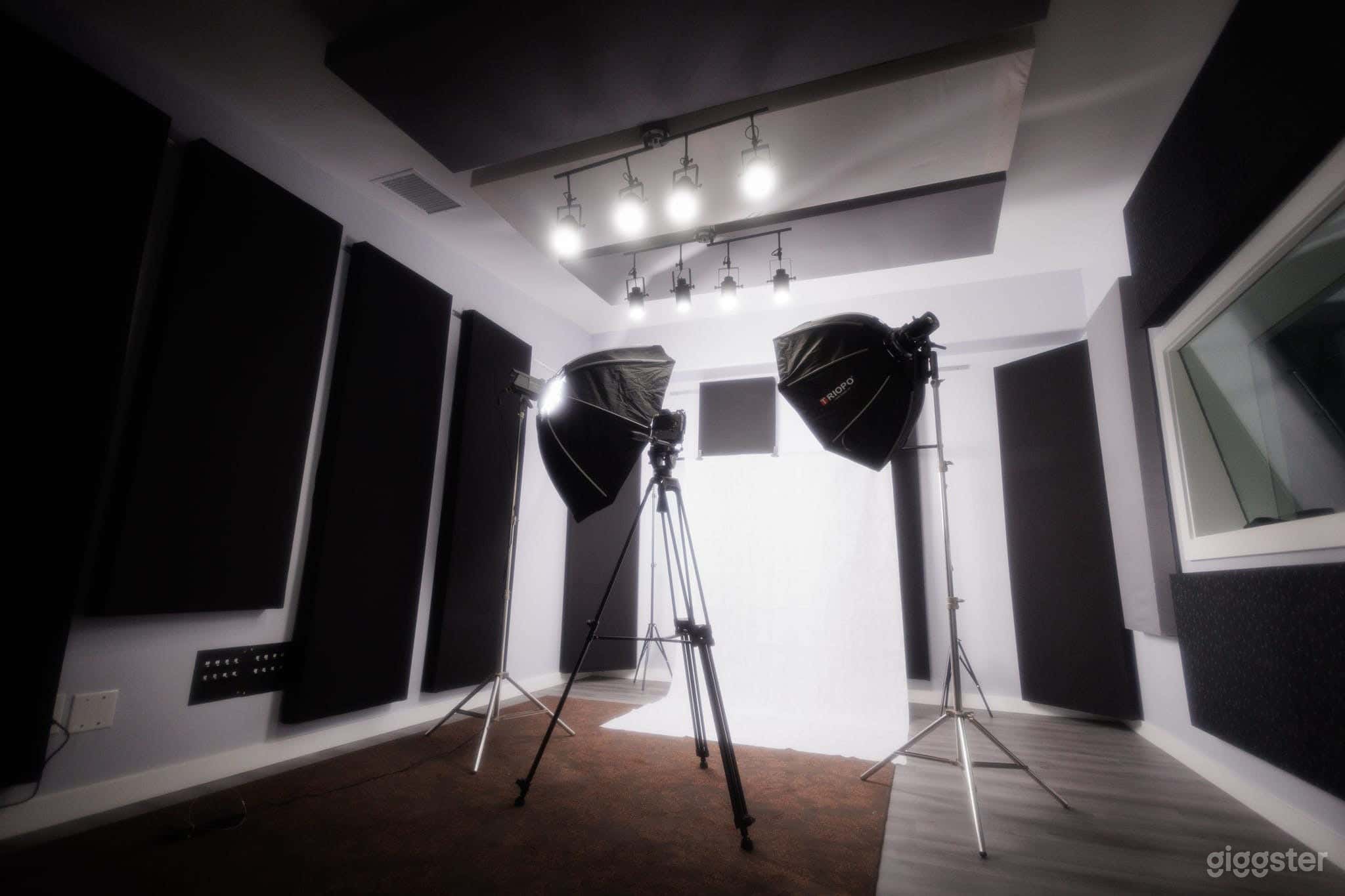 Urban Photo Studio with Acoustic Insulation Photo 4