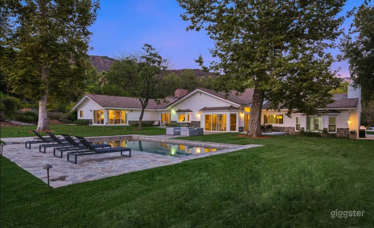  ELEGANT RANCH ESTATE WITH LUXE MODERN CHARM 