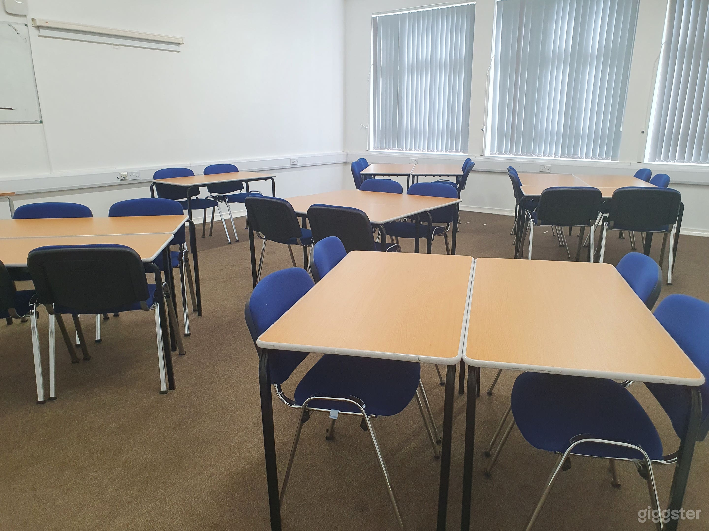 Shamrock Room Photo 4