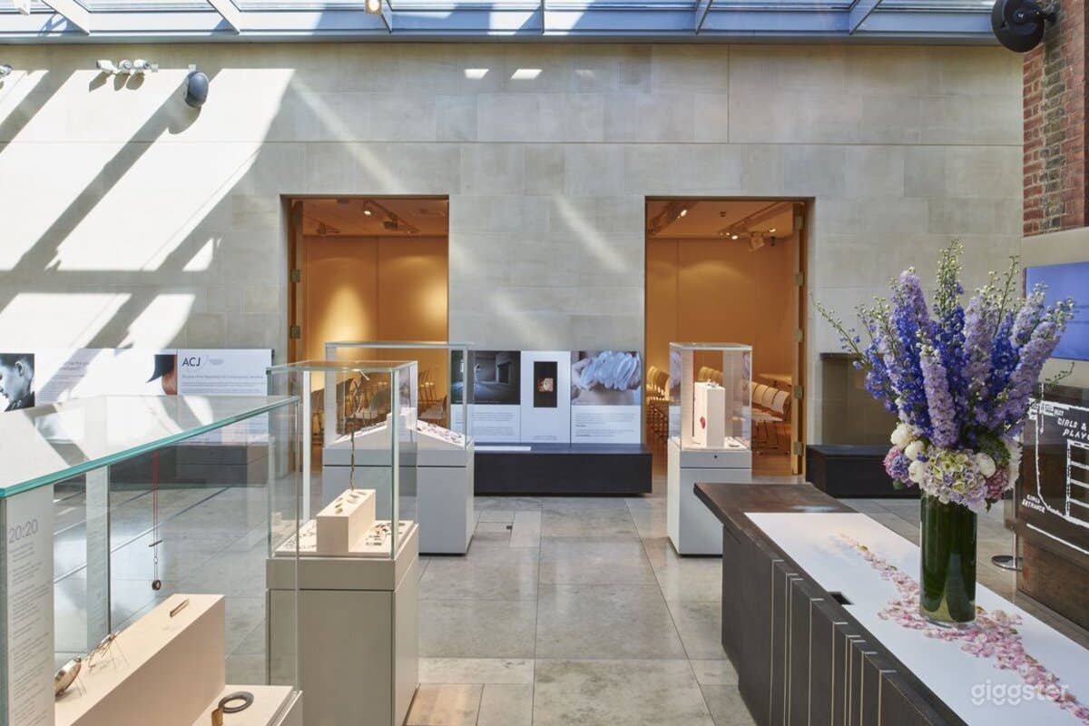 The Atrium: A Grand Architectural Statement Photo 2