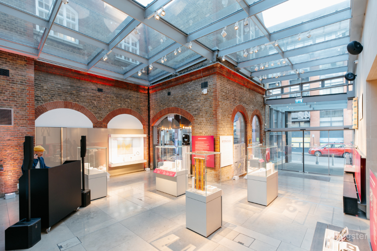  The Atrium: A Grand Architectural Statement 