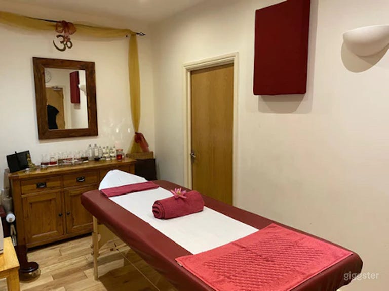  Ayurvedic Room 