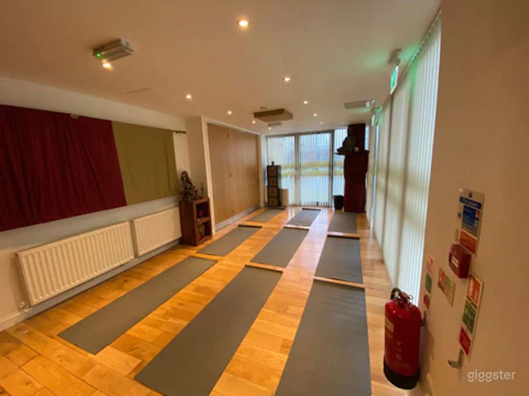  Yoga Studio 