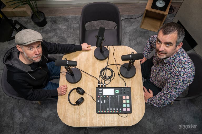  a modular space designed to create your video content 