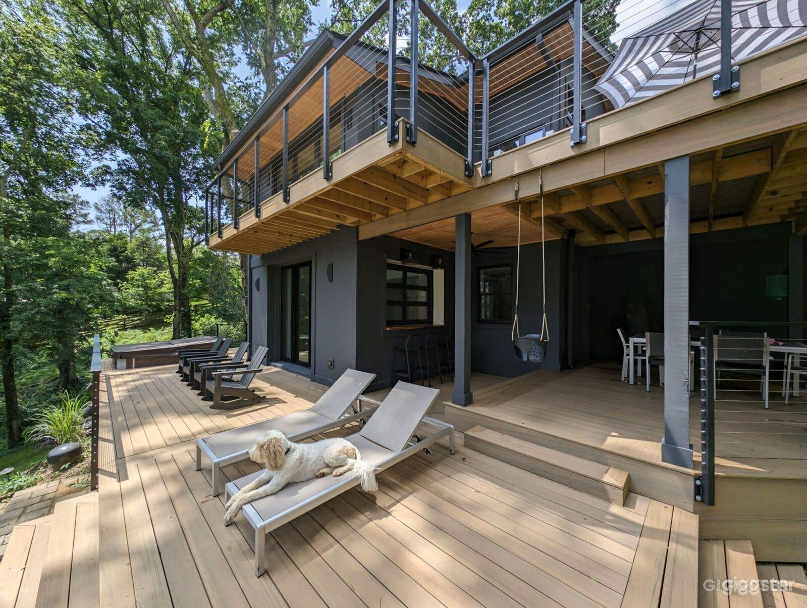 Nashville Modern Luxury Hot Tub Photo 2