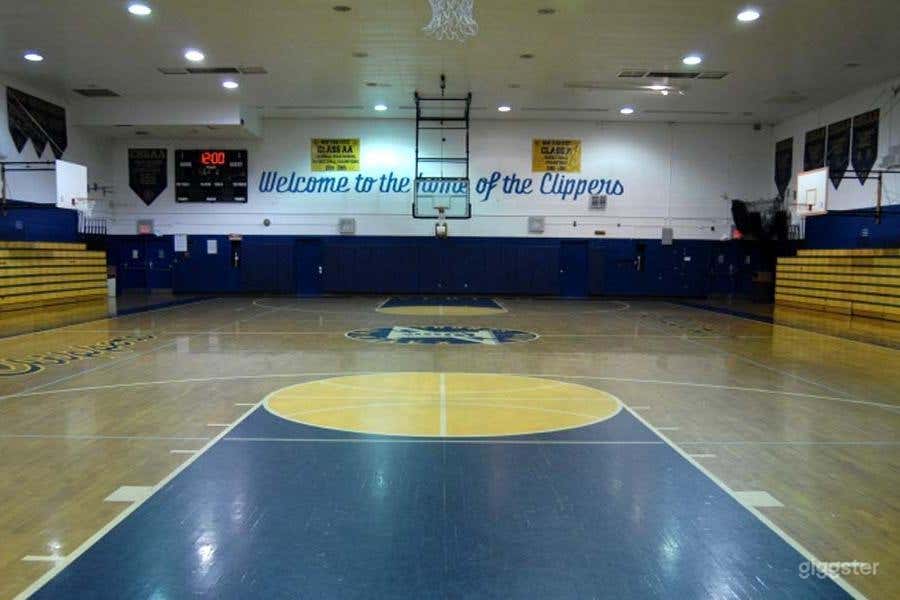 School basketball gym facility: Location 4248 Photo 4