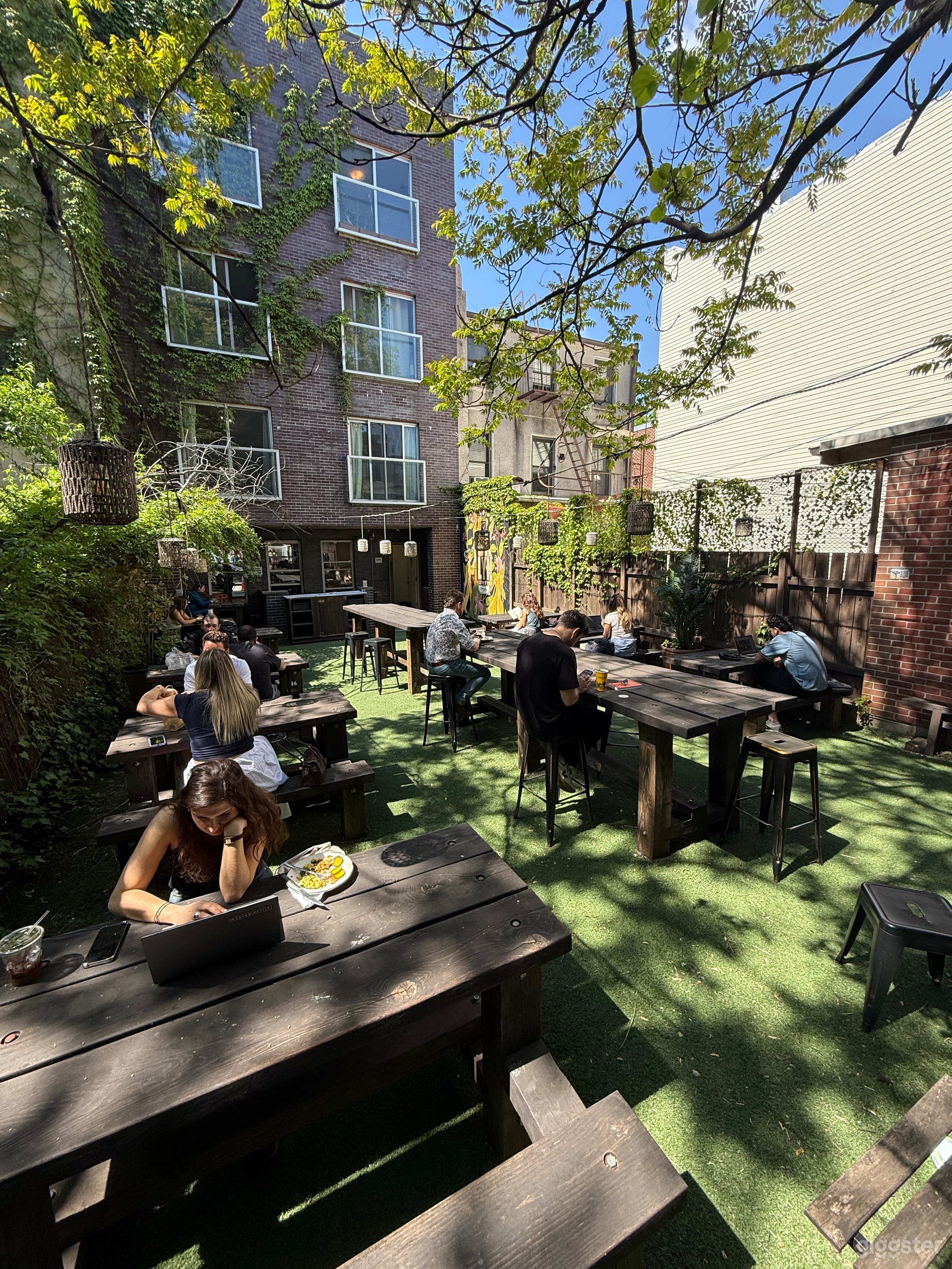 🪴Indoor and Outdoor PopUp Event in Williamsburg BK Photo 4