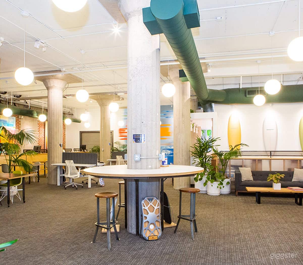 Entire Venue  Photo 3