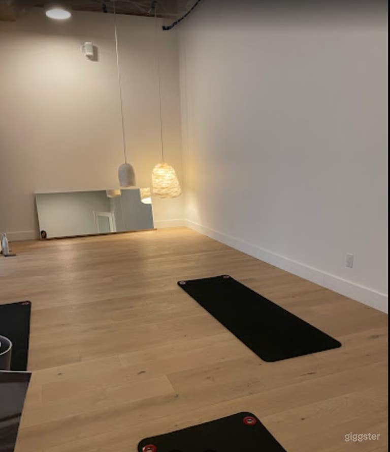  Small Studio/Space In Vancouver 