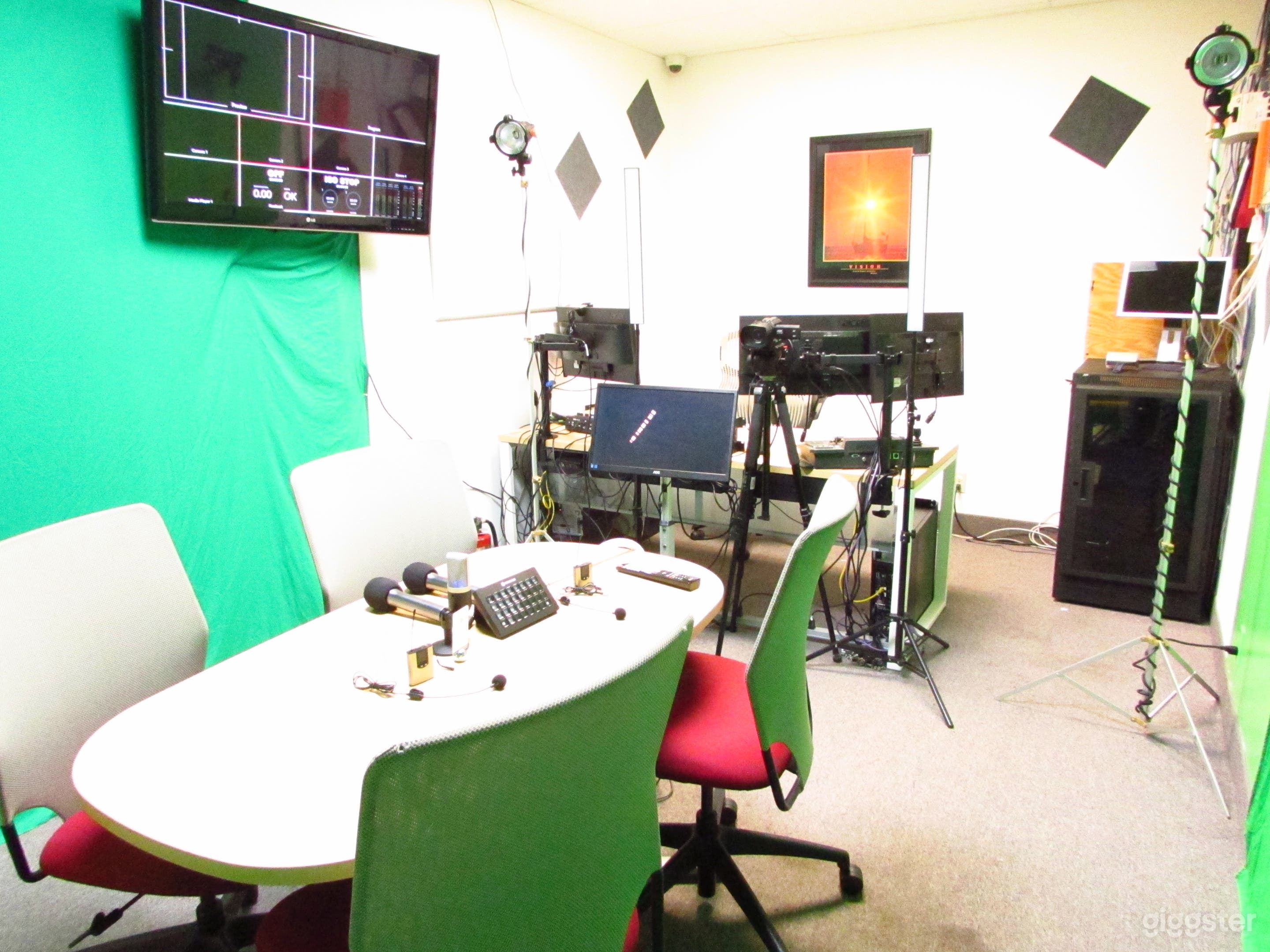 Professional Recording Podcasting Room  Photo 3