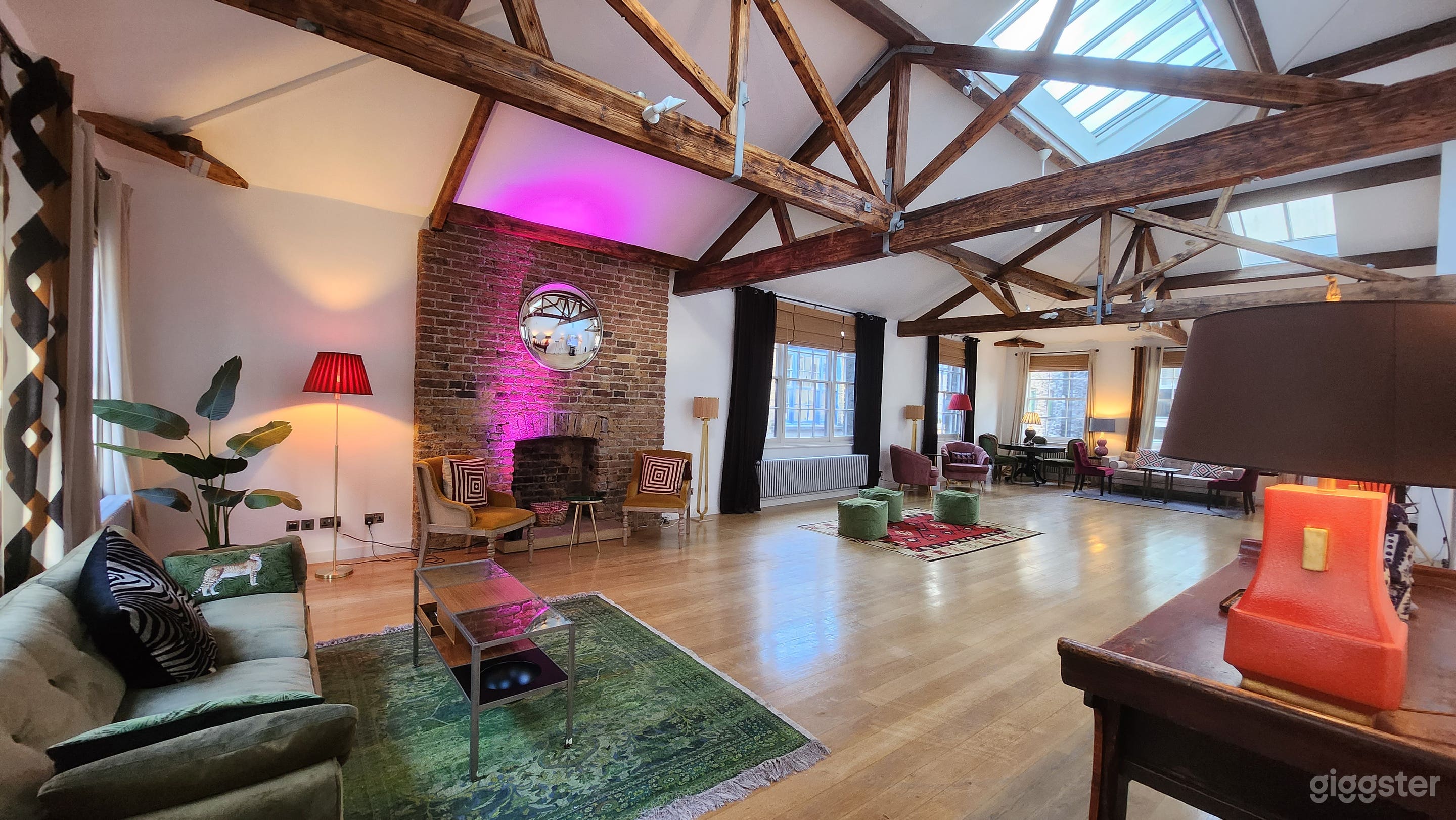 Beautiful Shoreditch Loft Studio in London  Photo 1