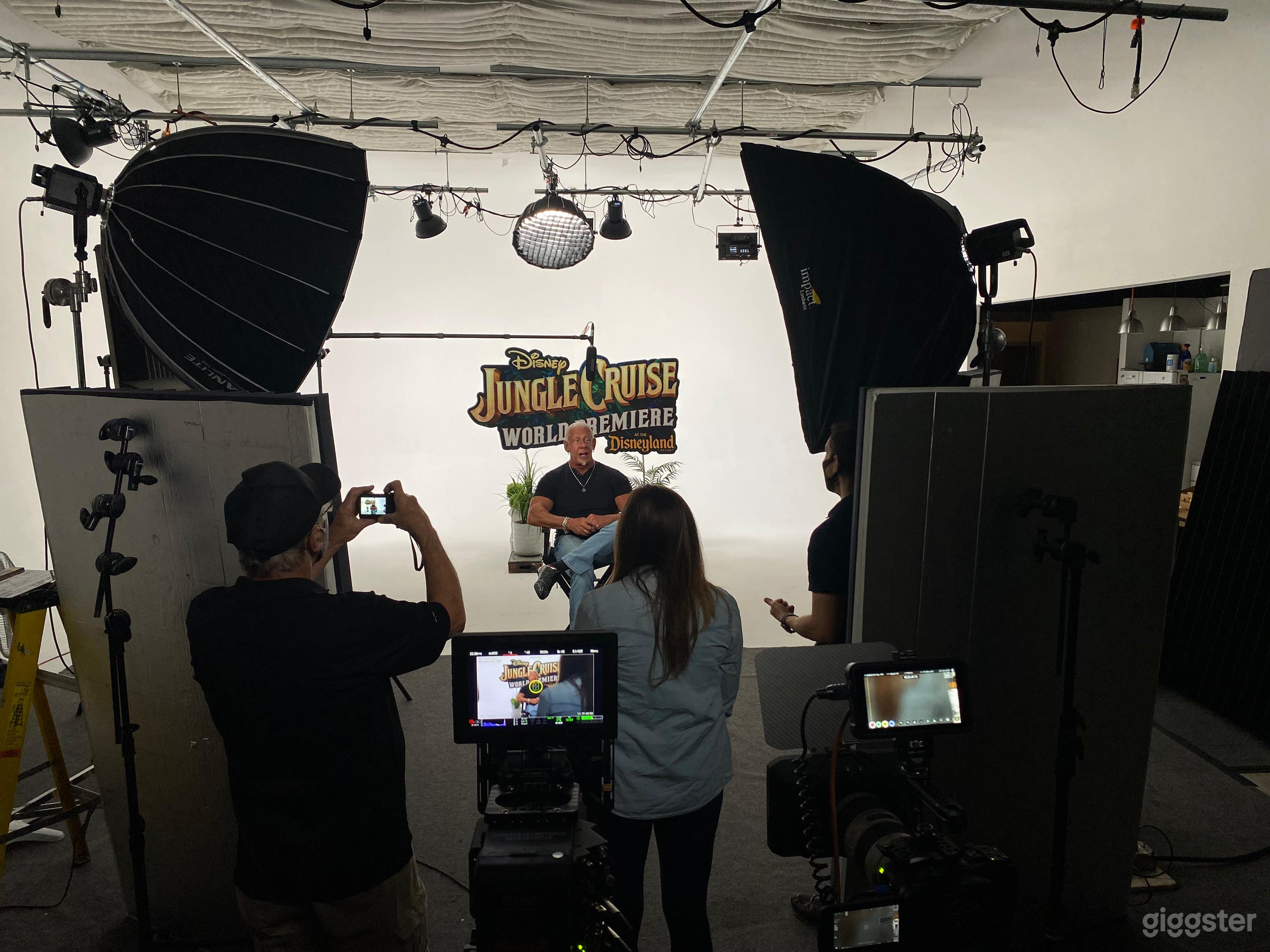 Cyc wall for video and photography