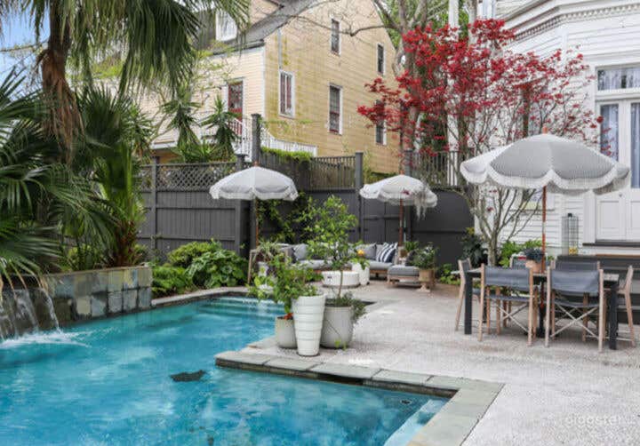 Luxurious Pool Experience at New Orleans Estate Photo 1