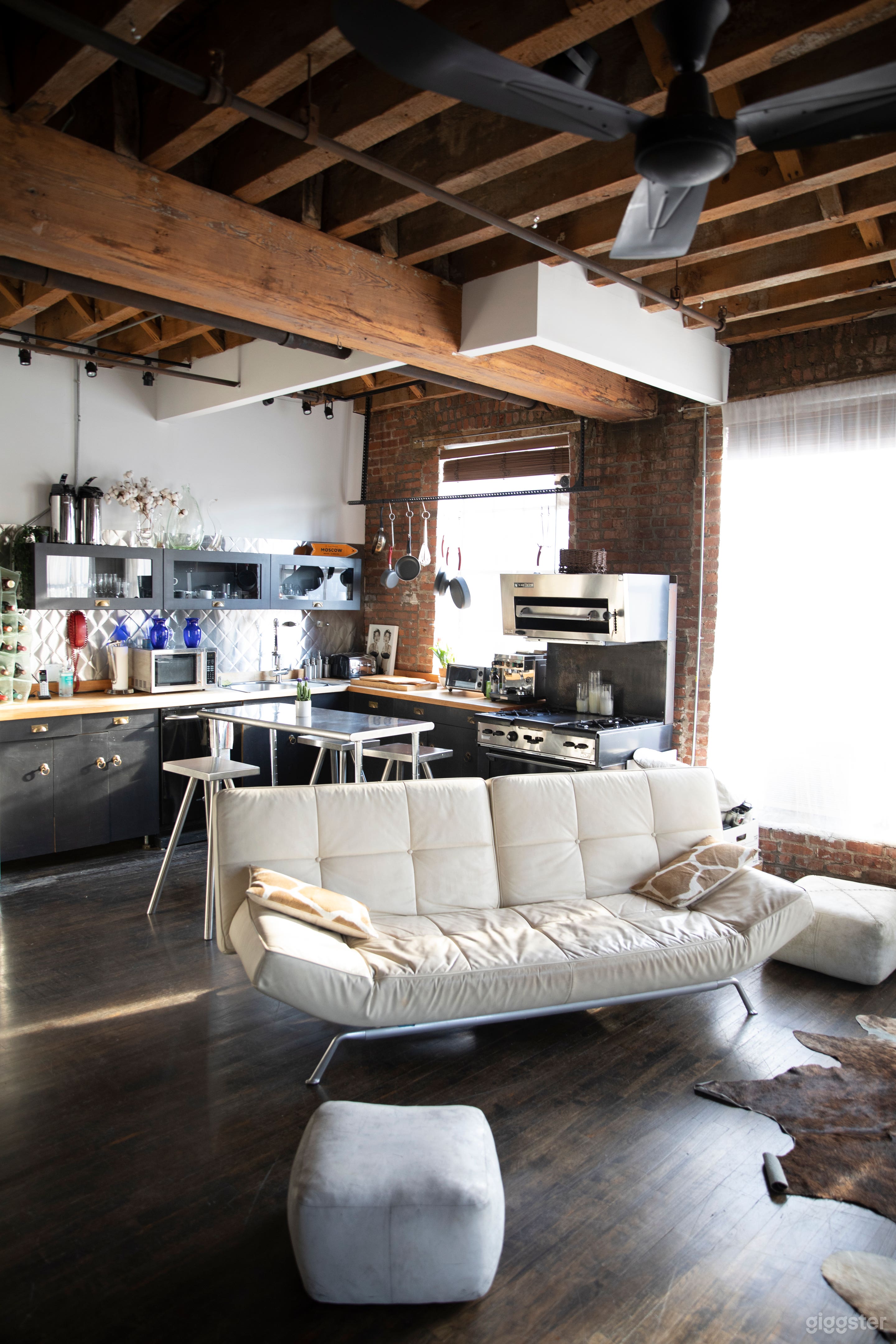 Bright Space  Studio  Photo 4