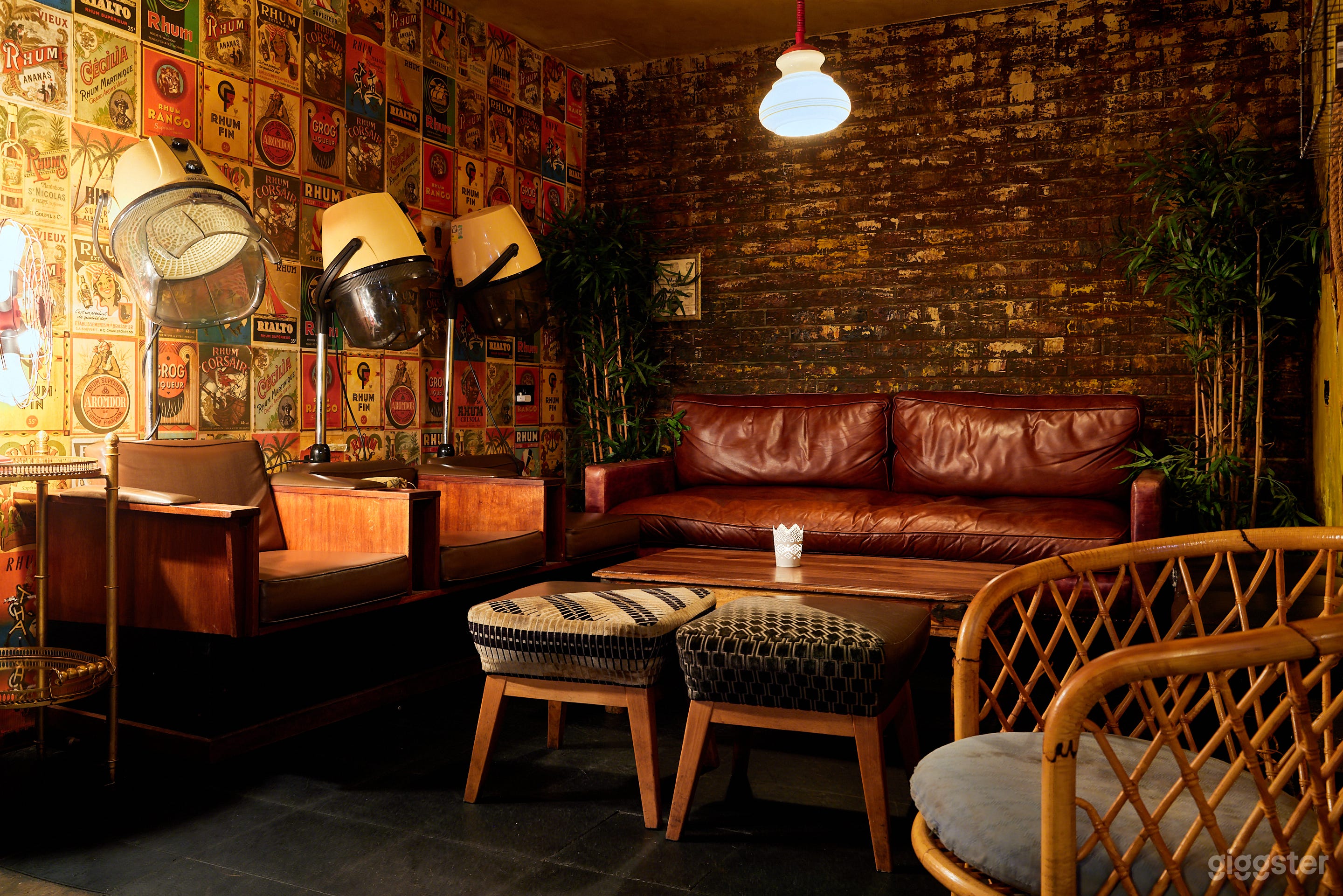  Sipping Salon  Photo 1