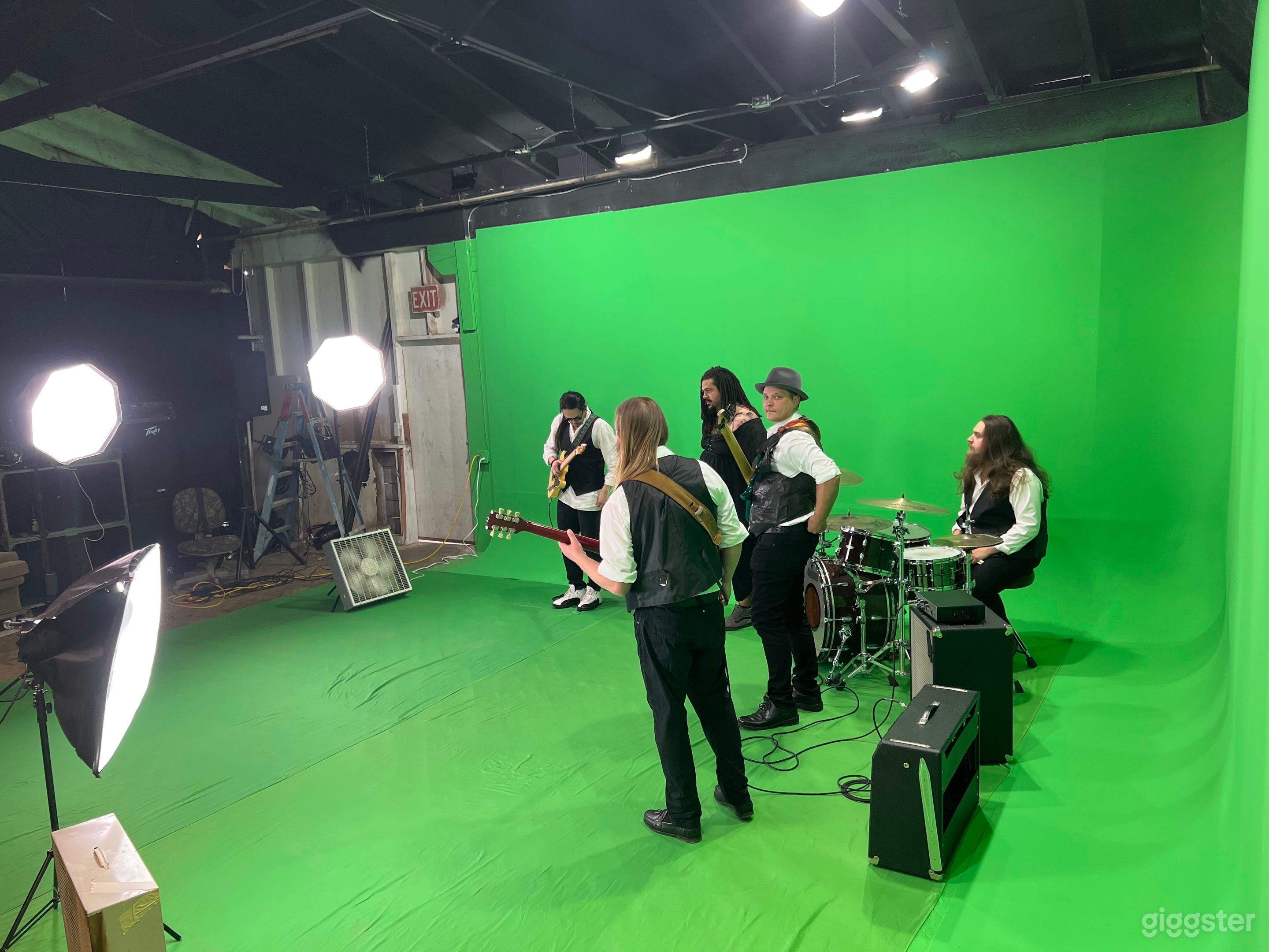 Electric Dojo Cyclorama Green Screen Photo 3