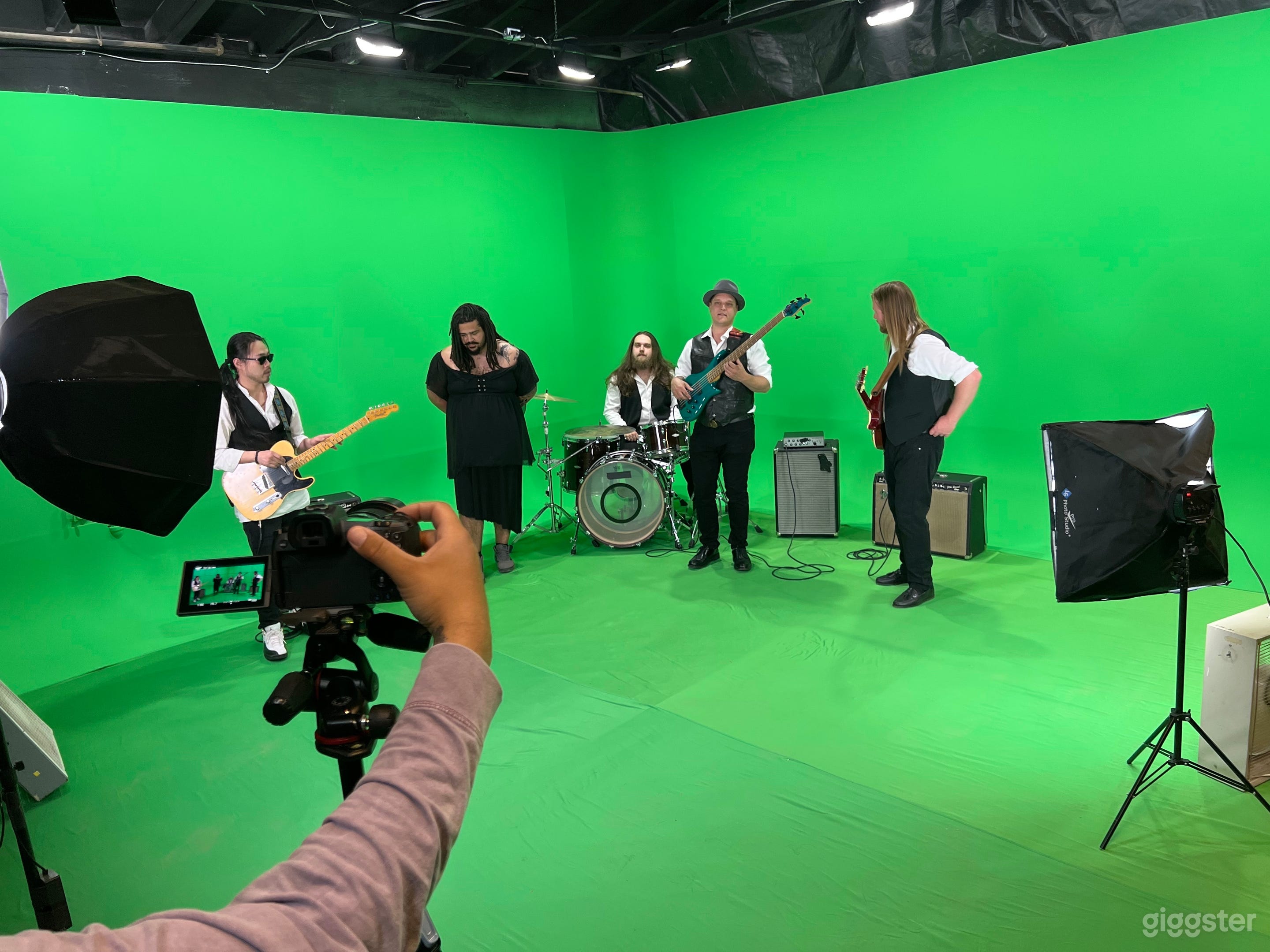 Electric Dojo Cyclorama Green Screen Photo 2