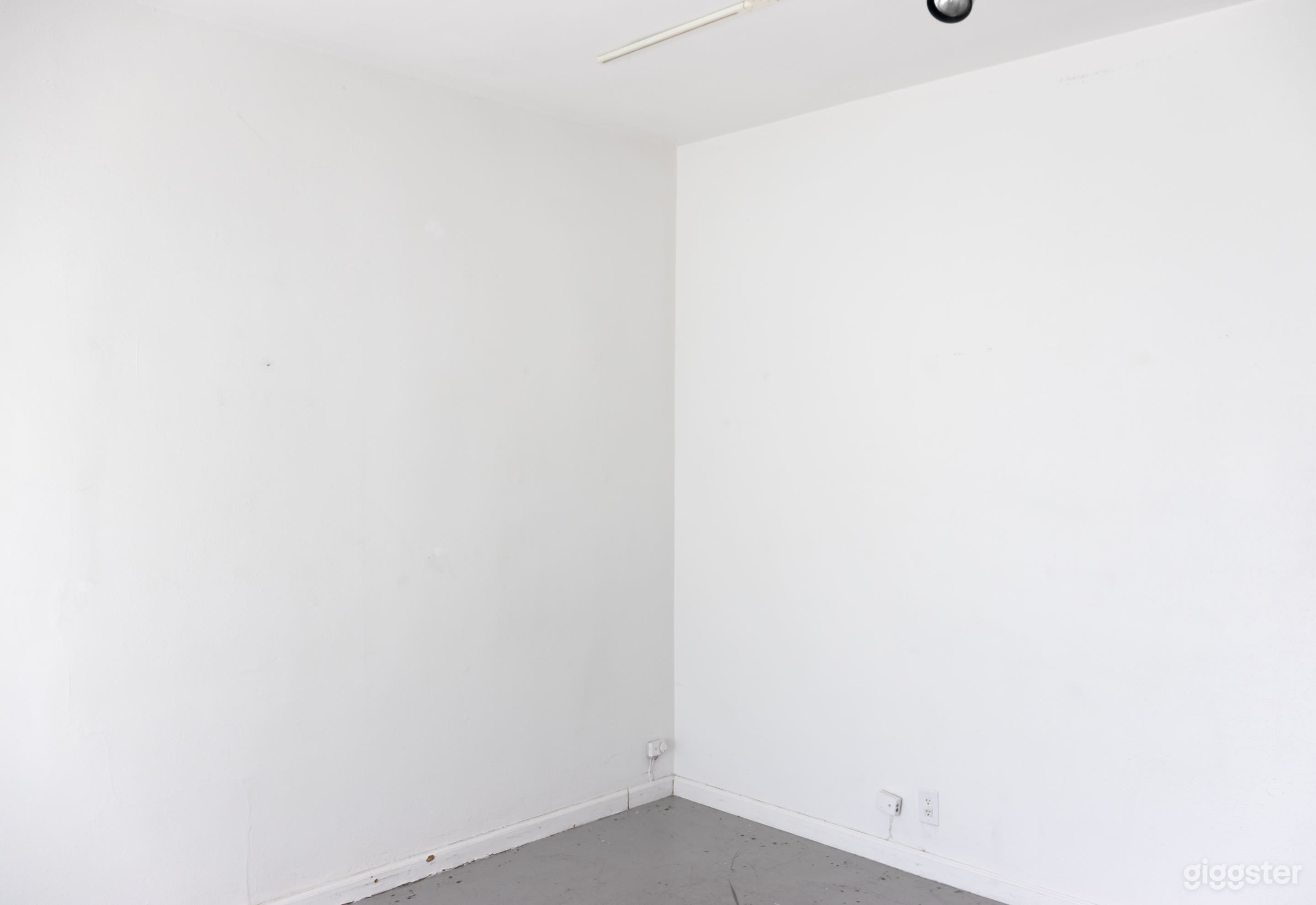 Natural Light Industrial Loft Style Studio Photo 2