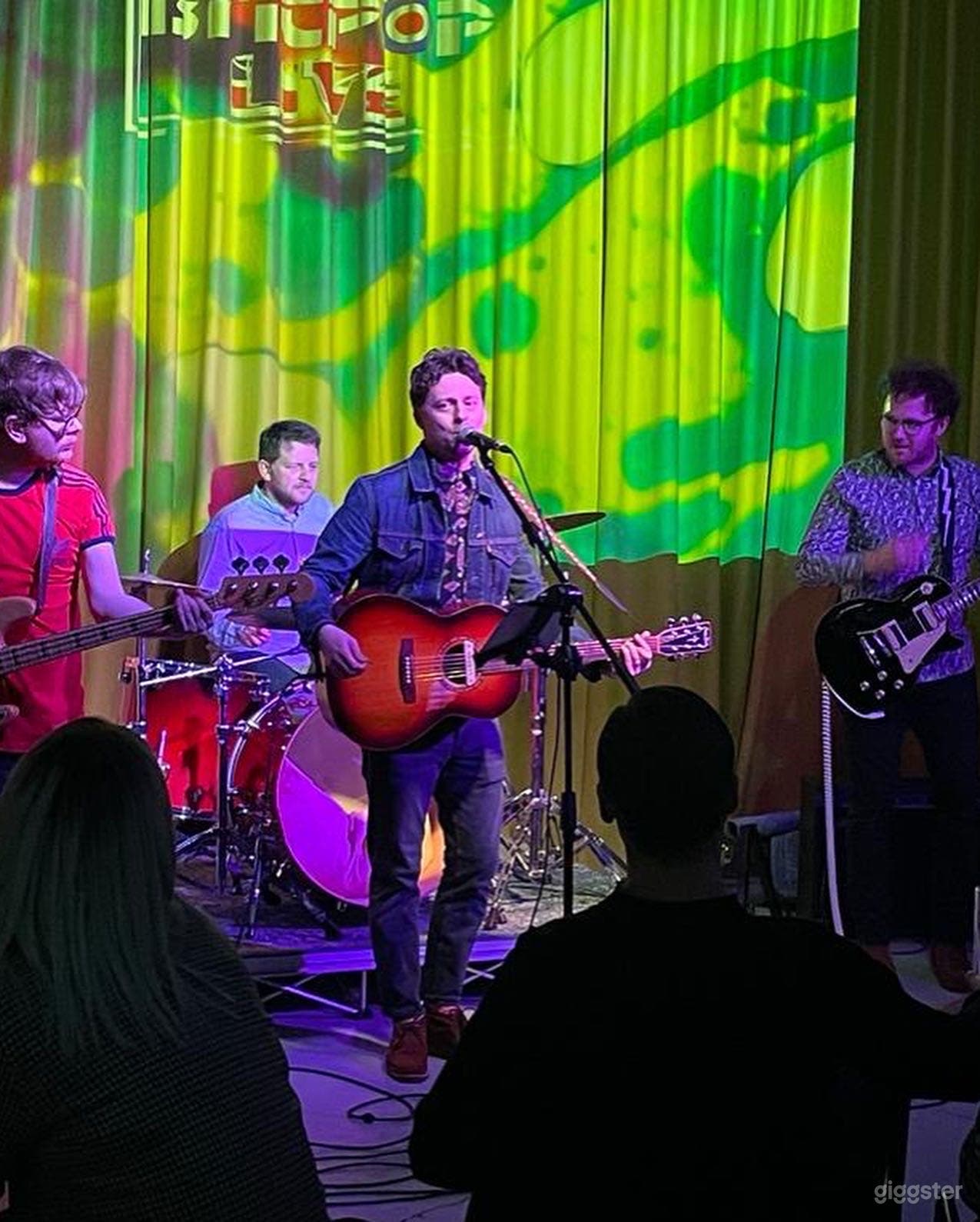 Music event with lighting using projector