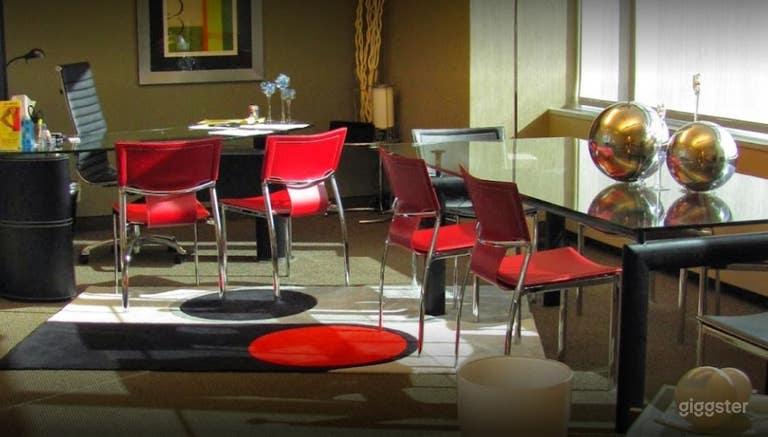  Spacious Shared Office Spaces on Main 