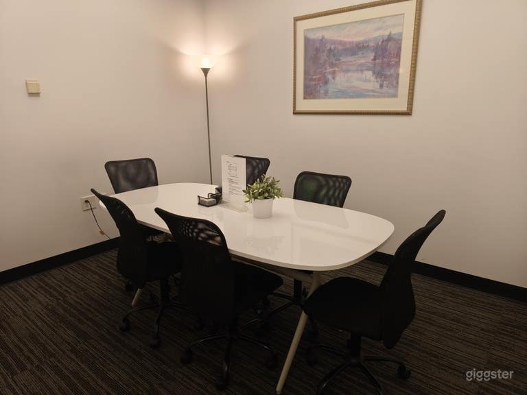  Spacious Shared Office Spaces on Main 