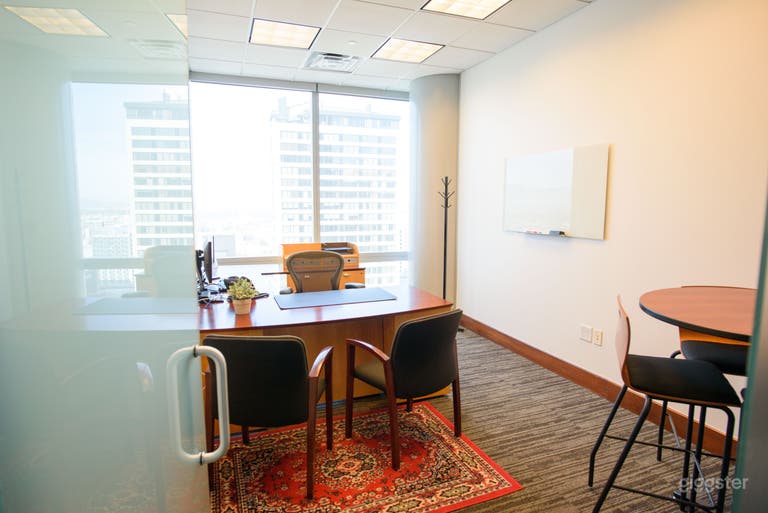  Spacious Shared Office Spaces on Main 