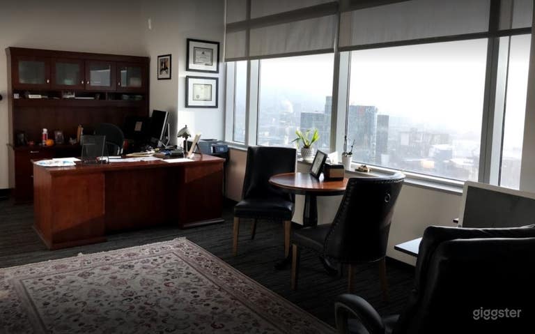  Spacious Shared Office Spaces on Main 