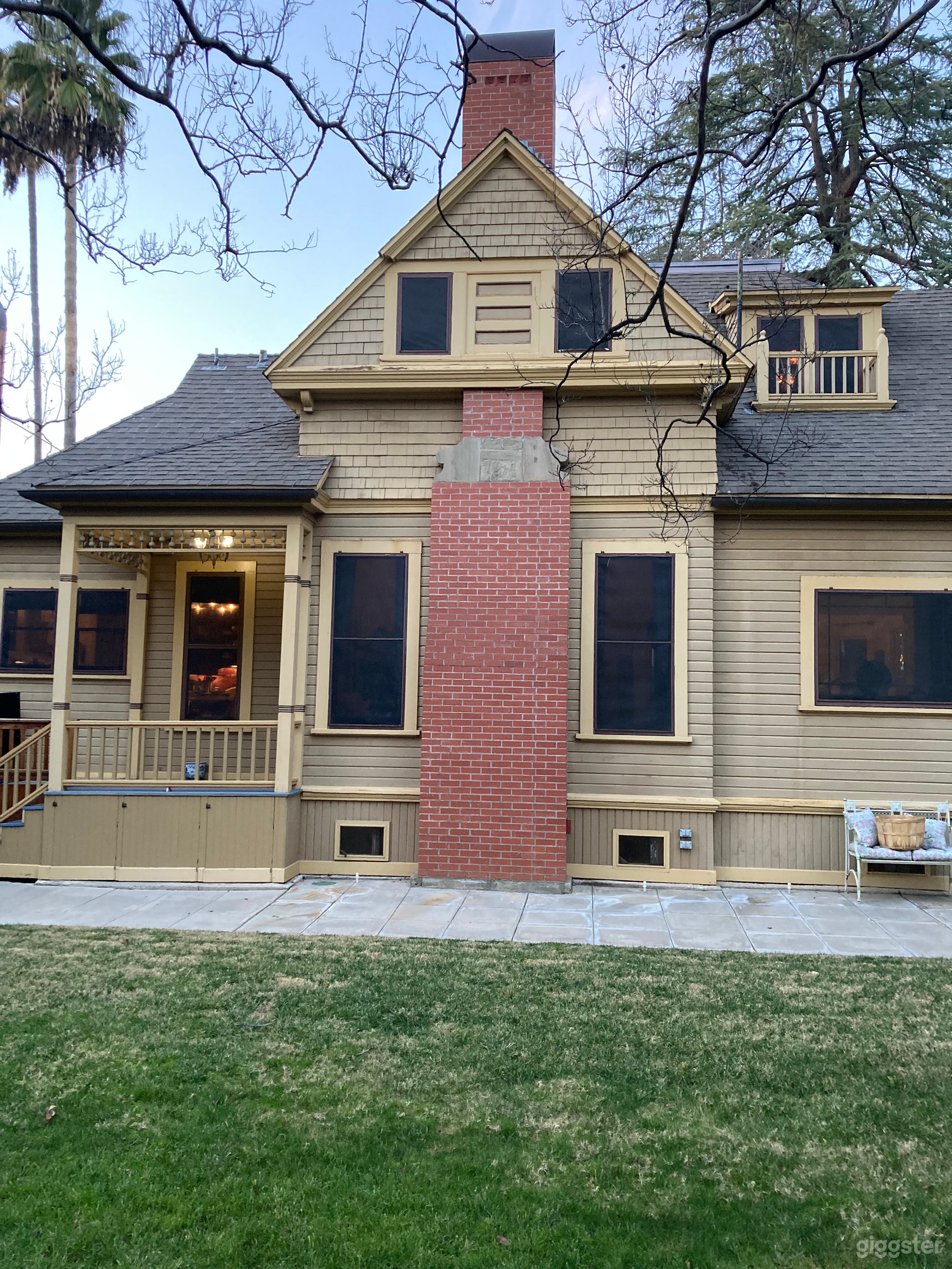 HISTORIC ERA VICTORIAN - ROGGENKAMP HOUSE Photo 4