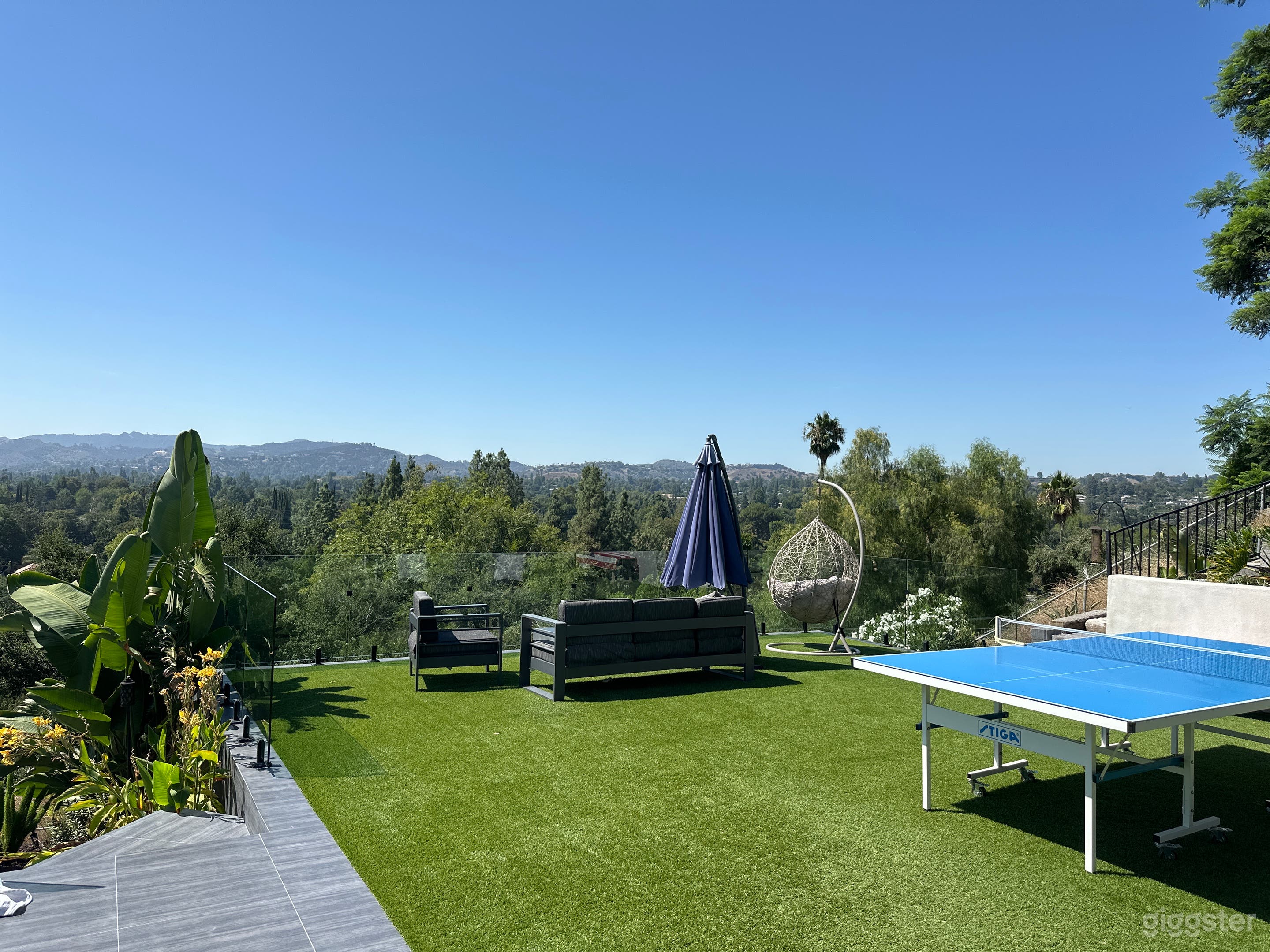 Backyard w/ stunning 180 degree views, Woodland Hills, ca Photo 1