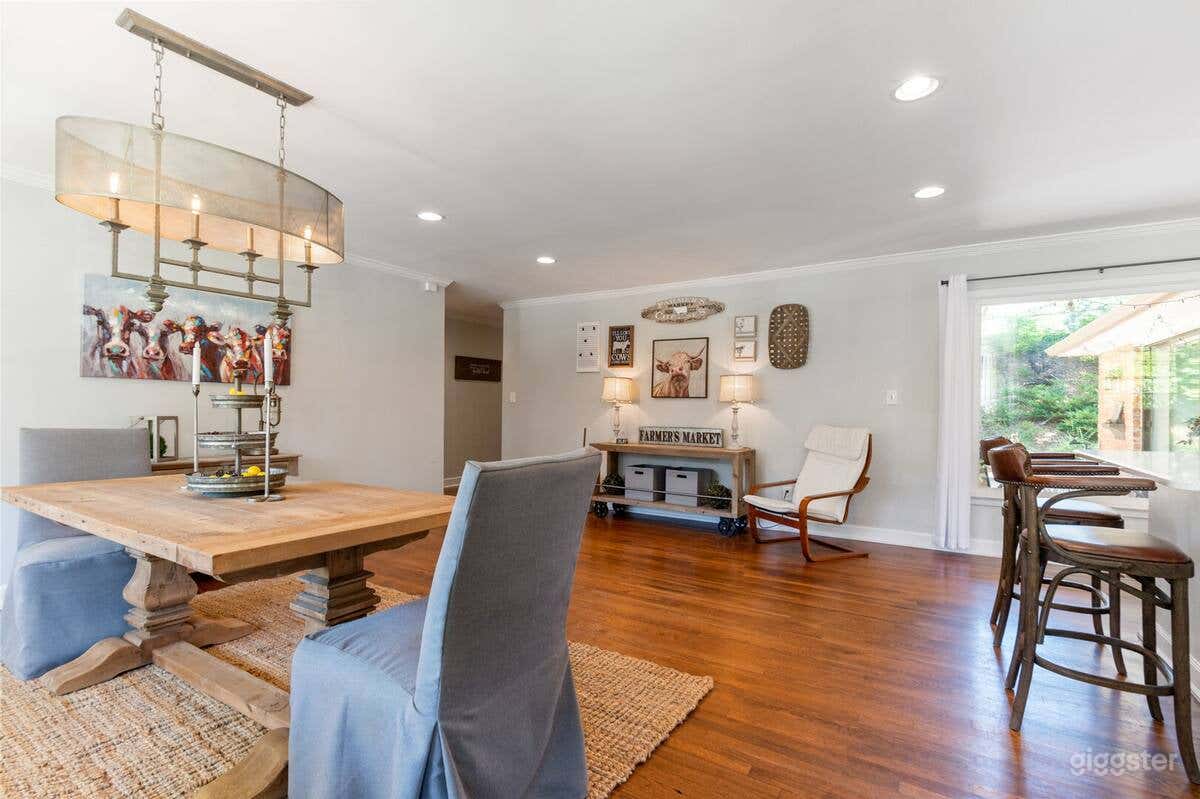 Fully Fenced Rustic Home Minutes From Truist Park Photo 2