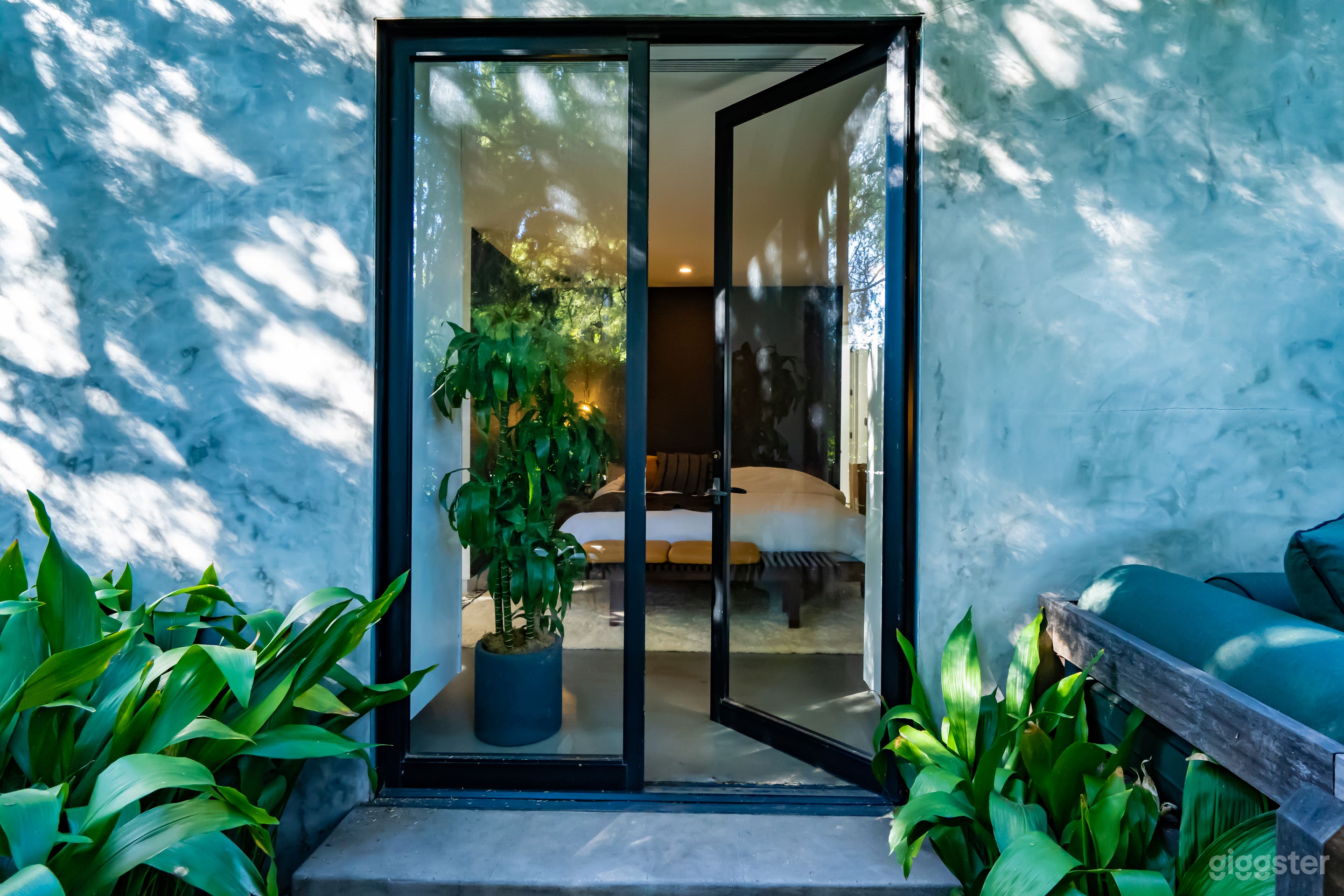 West Hollywood Modern Oasis  Photo 4