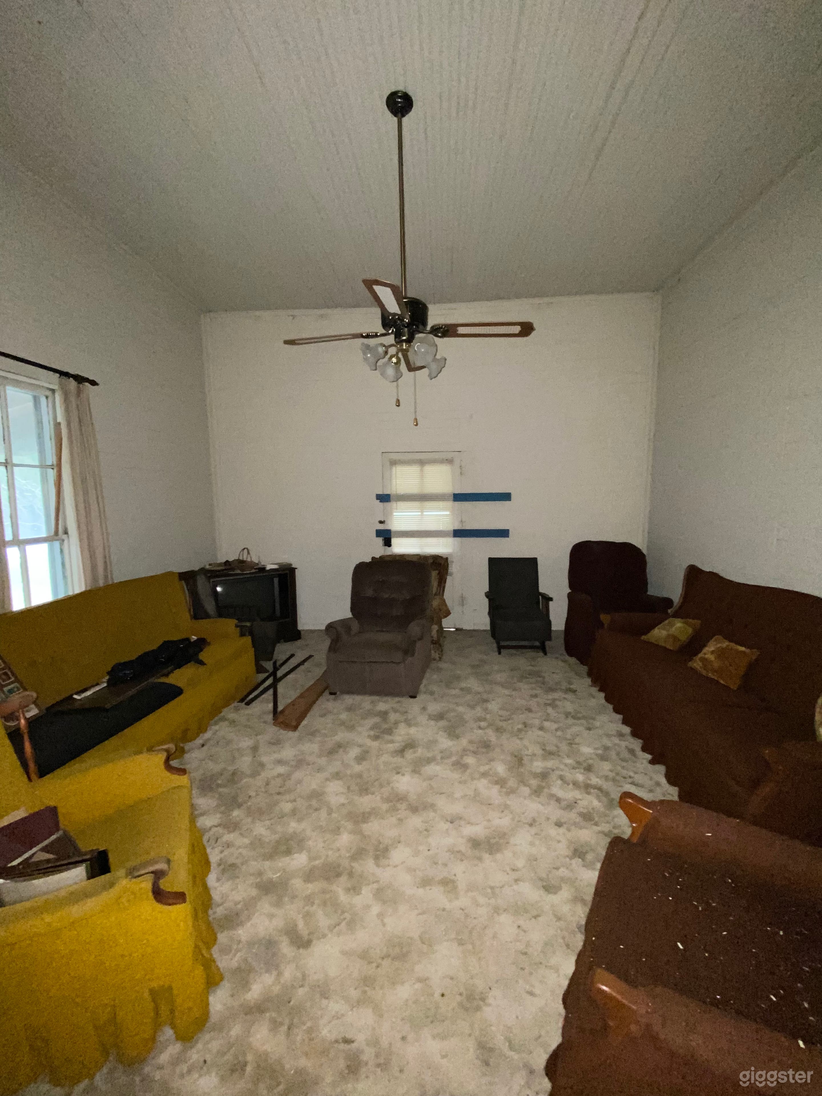 1890 Vacant Farmhouse Photo 4