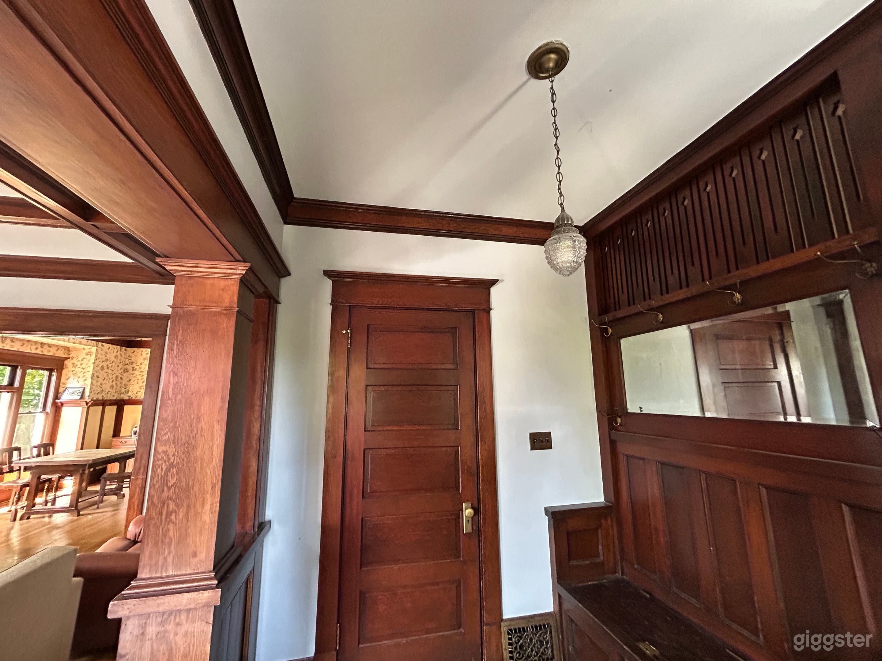 Storybook Ravenna Craftsman with Old Seattle Charm Photo 4
