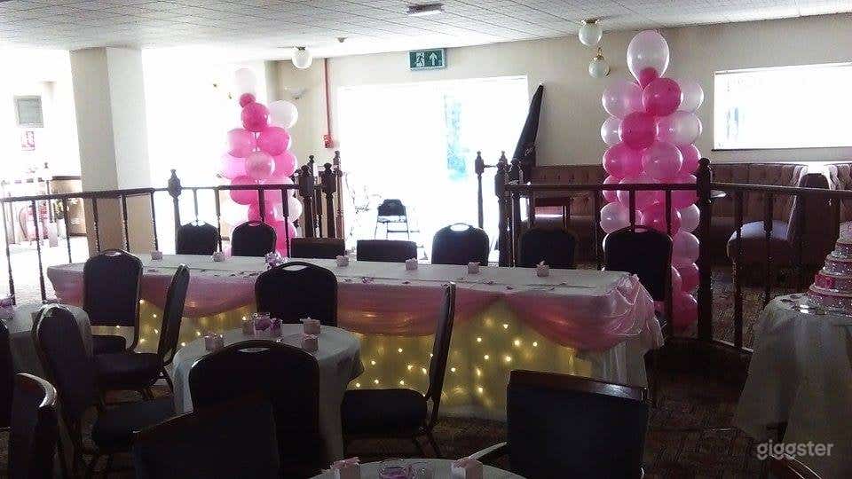 Spacious Lounge with Private Bar and Patio Photo 2