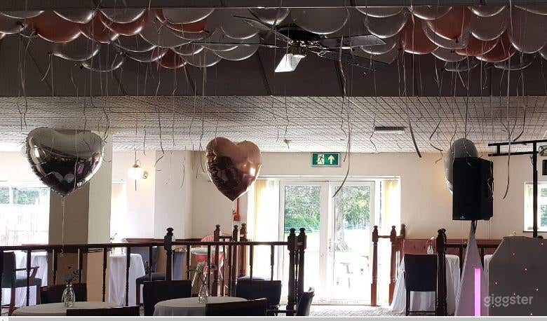 Spacious Lounge with Private Bar and Patio Photo 3