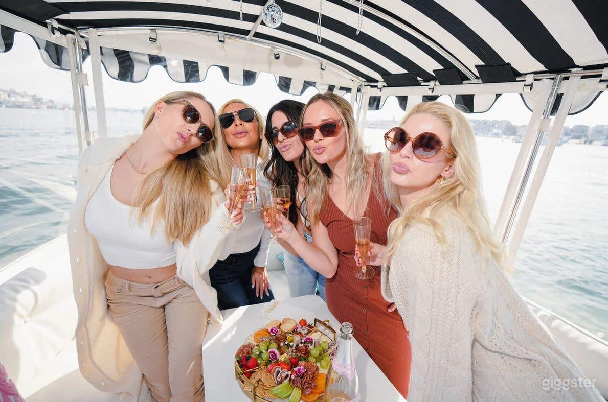 18 Ft. Duffy Boat Photo 3