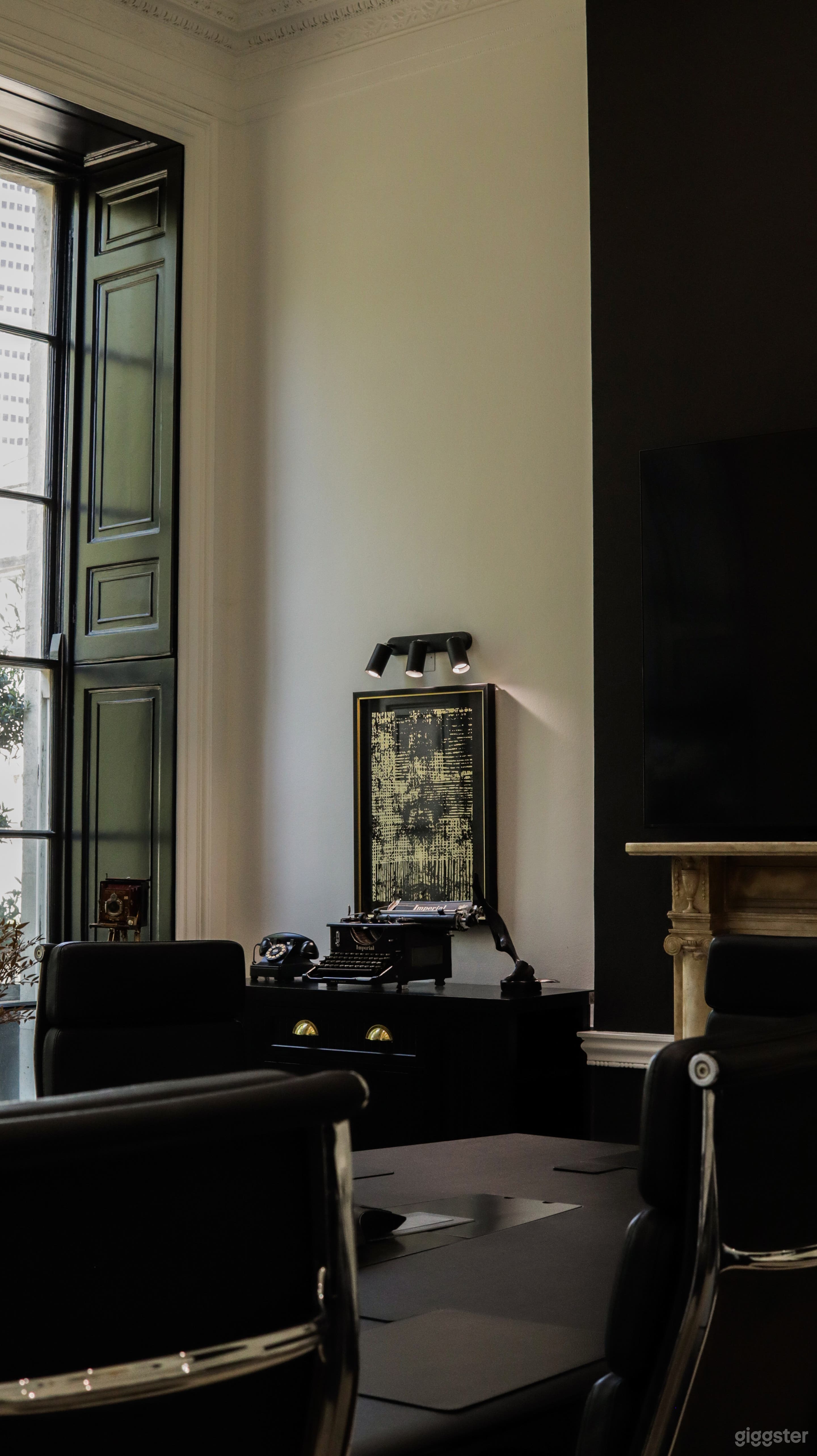 Grade I Georgian Building in Fitzroy Square Photo 4