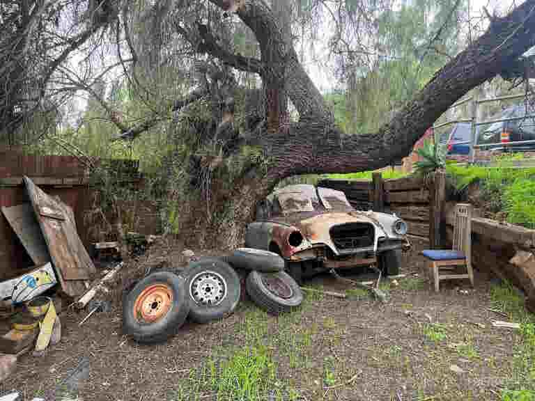  Horse Ranch w/ Dinosaur, Chicken Coop + Many Looks 