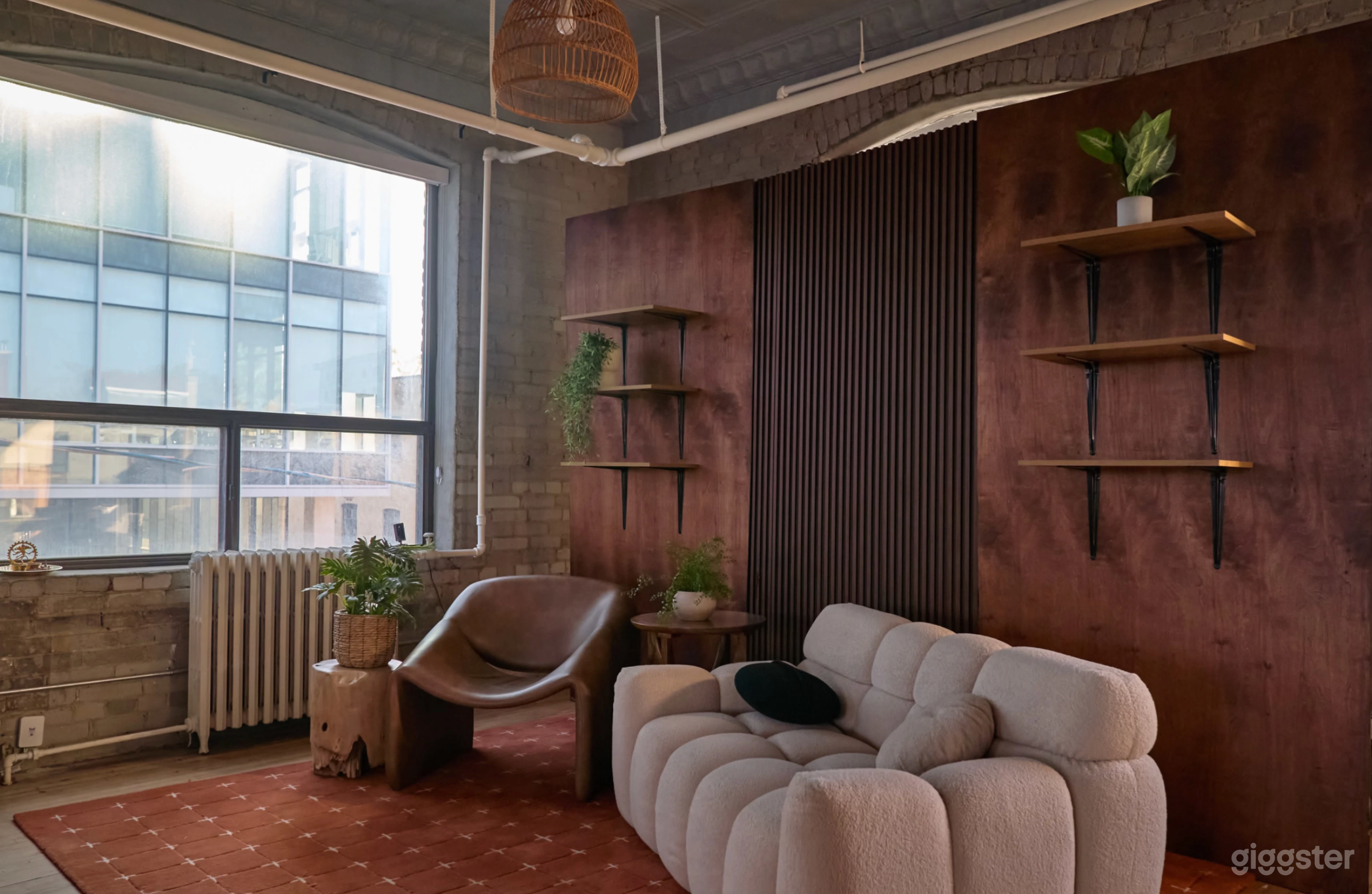 Brick Studio – Daylight, Backdrops, & Equipment Photo 2