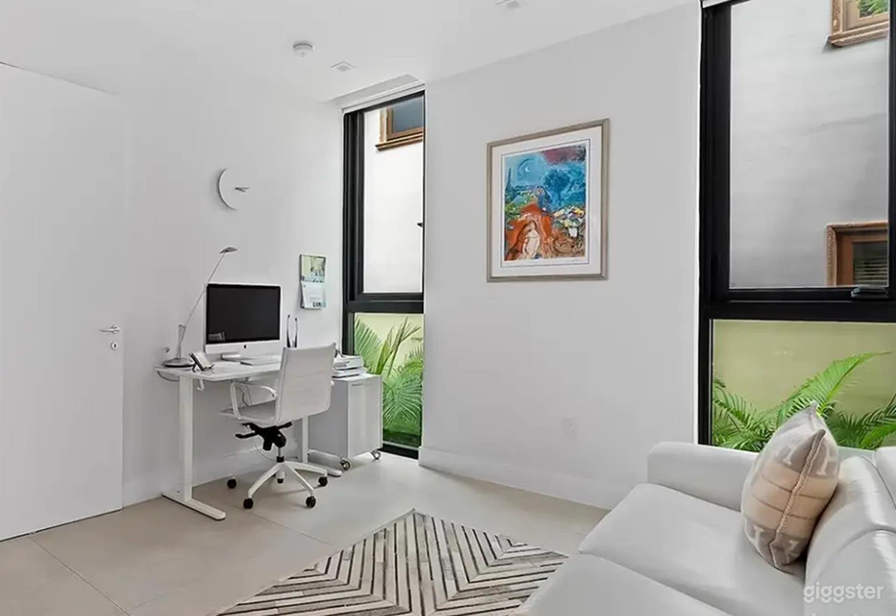 Elegant Modern Italian Luxury Home(House Only) Photo 3