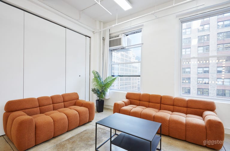  14B Huge Manhattan Studio City Views + Free EQ 