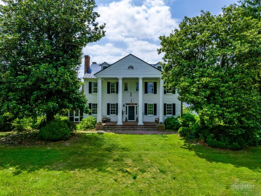 Historic Mansion &amp; Horse Farm 30 min to DC Photo 1